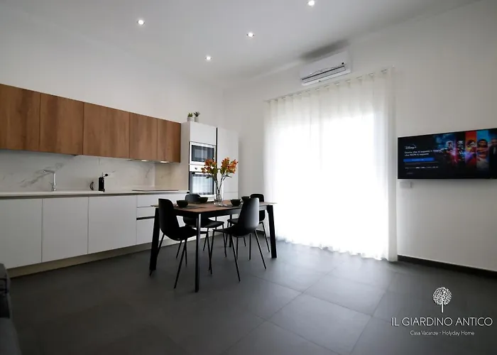 Semesterbostad Il Giardino Antico